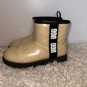 Ugg classic clear minis